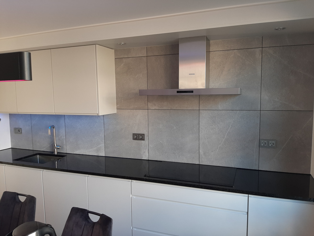 photo - Neven's tegelwerk & afbouw